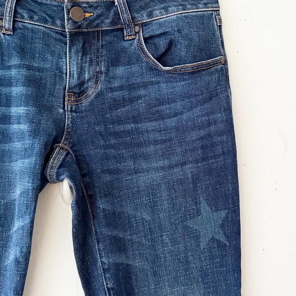 CAbi Celebrity Star Slim Boyfriend Two-Tone Denim Jeans Style# 3937 Size 2 - Picture 4 of 14